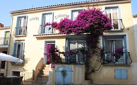 Hotel Cyrnos